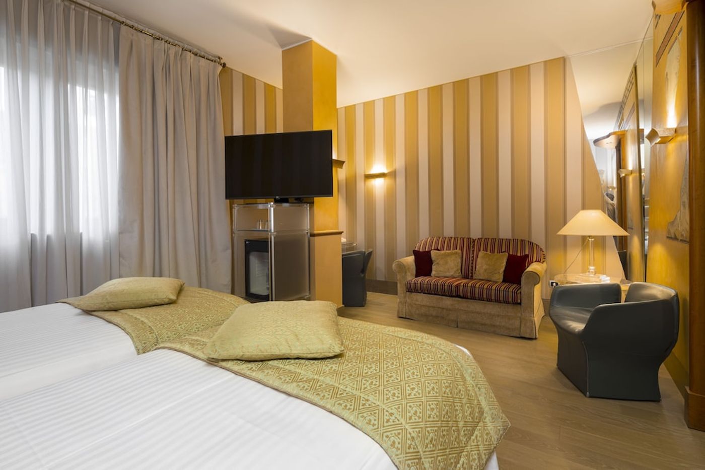 expedia-3159888-20