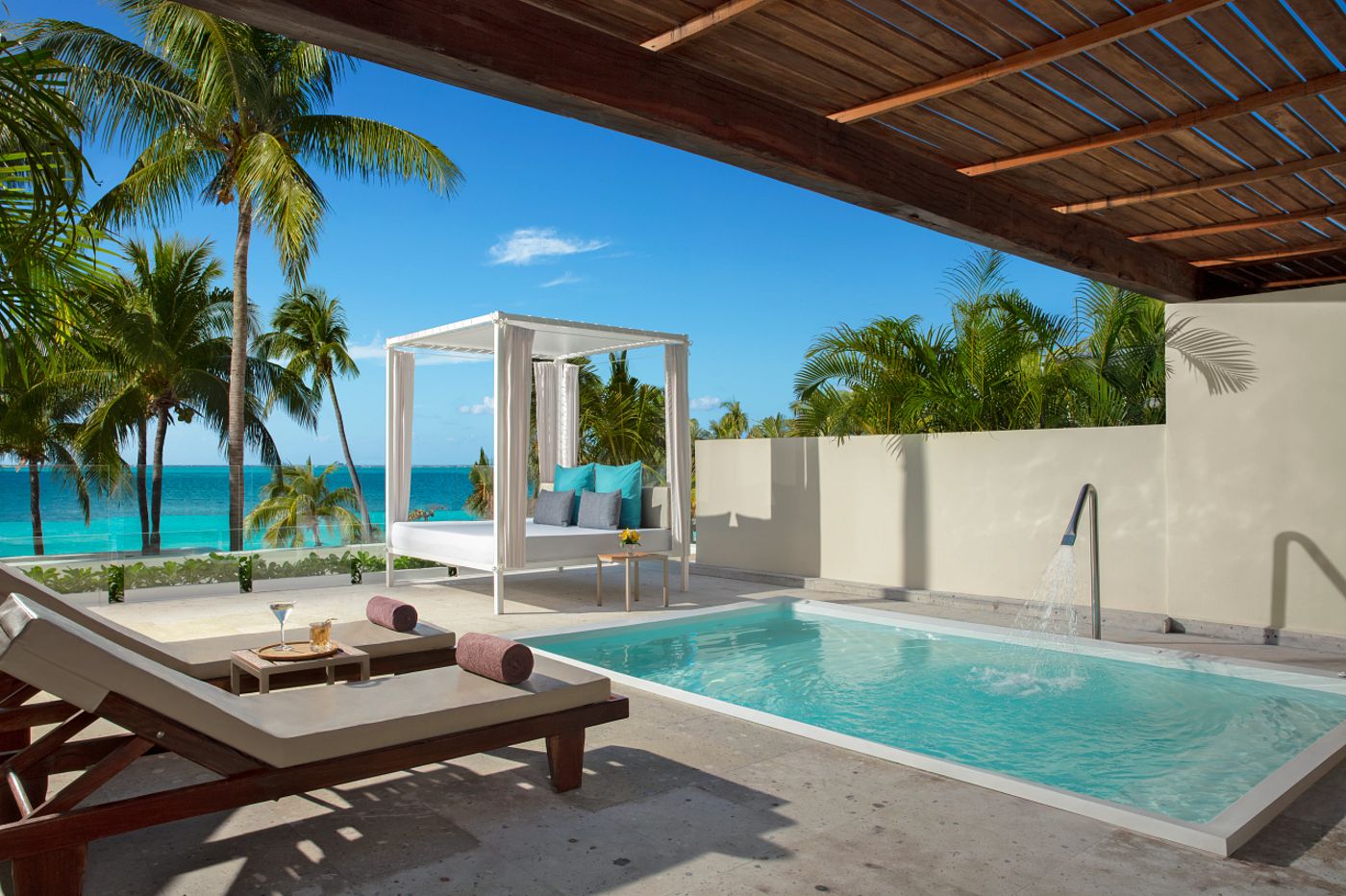  Dreams Sands Cancun Resort & Spa 27.08