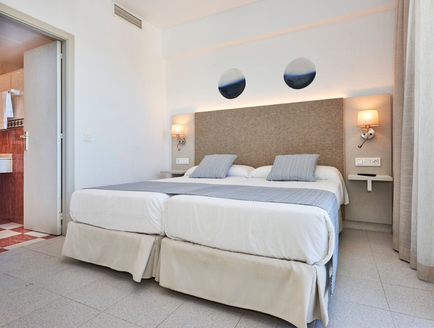 18.02.26 SMY Portocolom