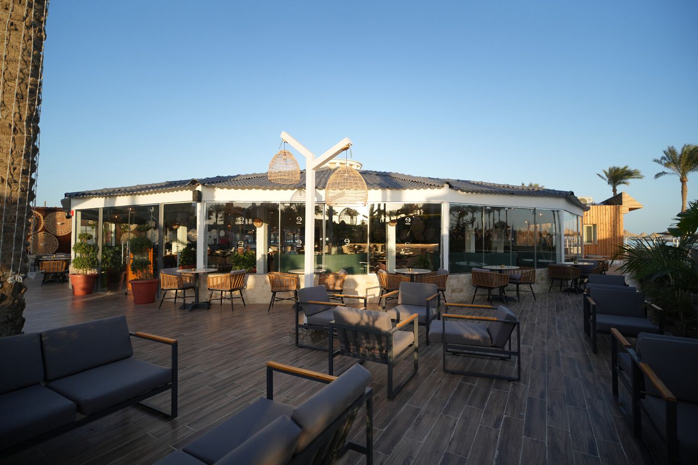 Edge by Rotana Sea Beach 21.09