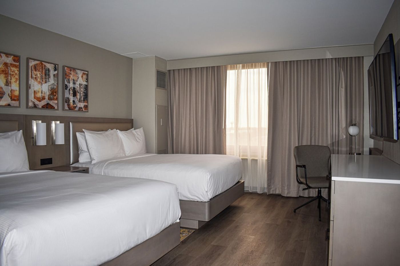 expedia-3158798-30