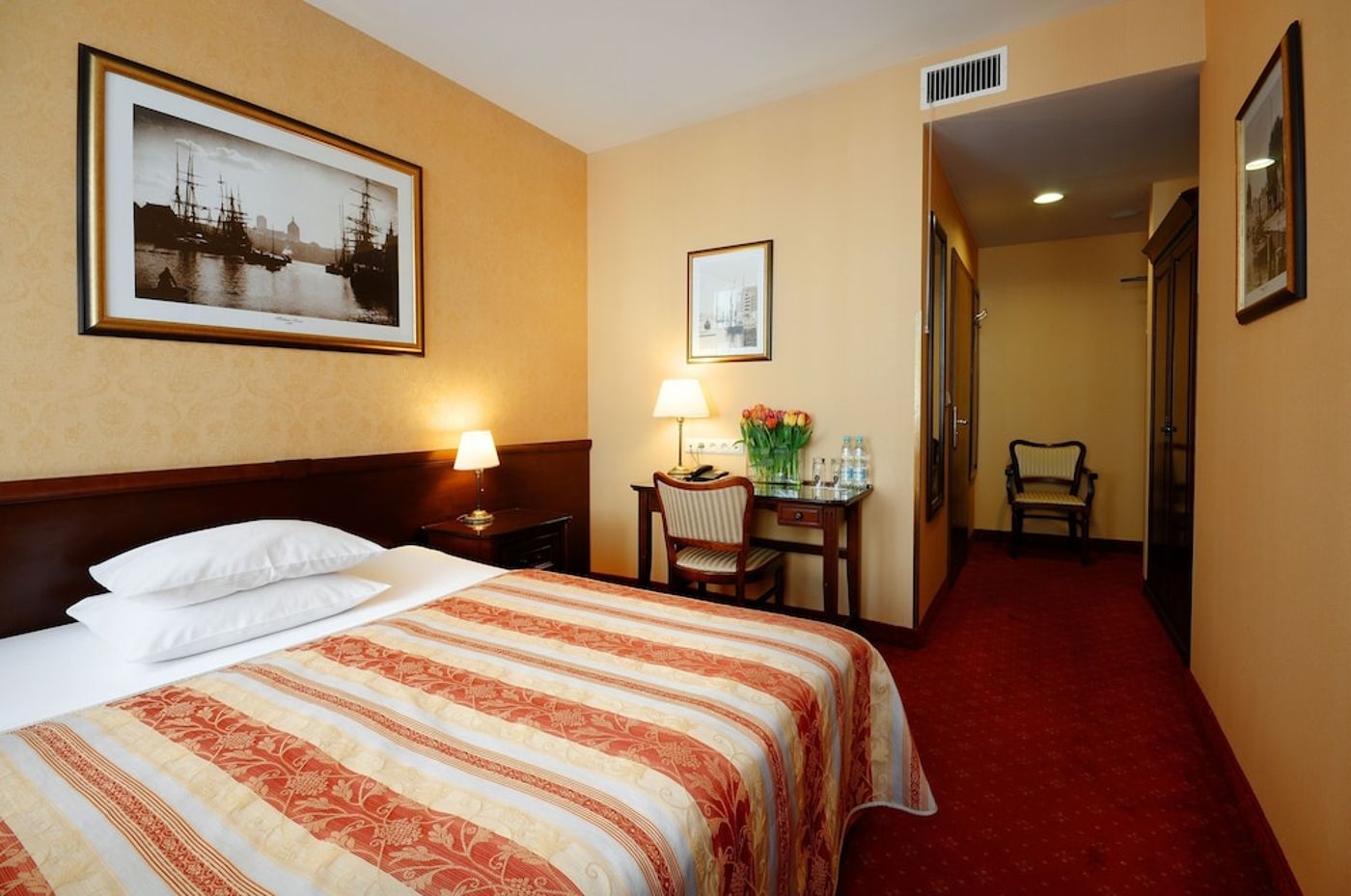 expedia-3161410-8