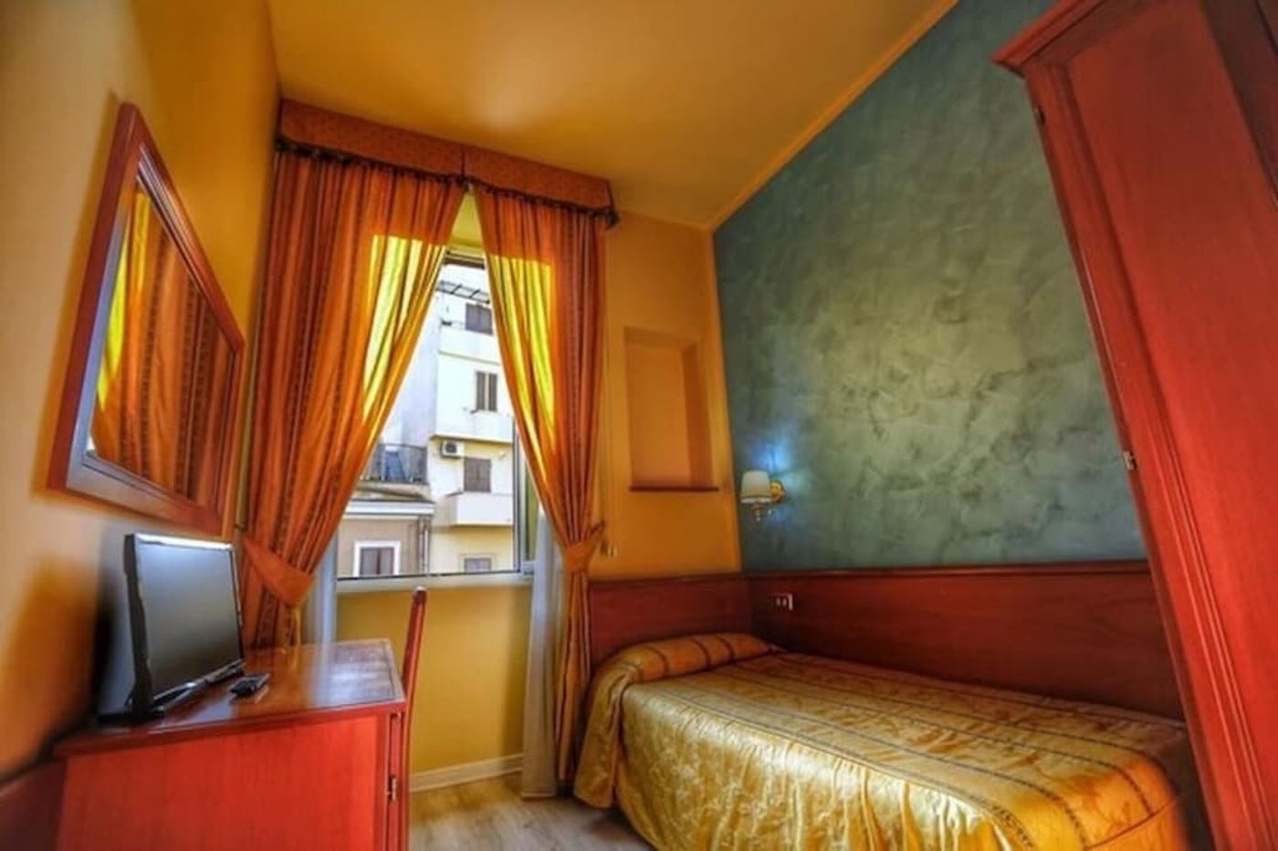 expedia-3163342-14