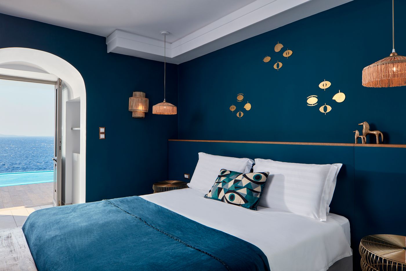 Kouros-Hotel---Suites-Room-31