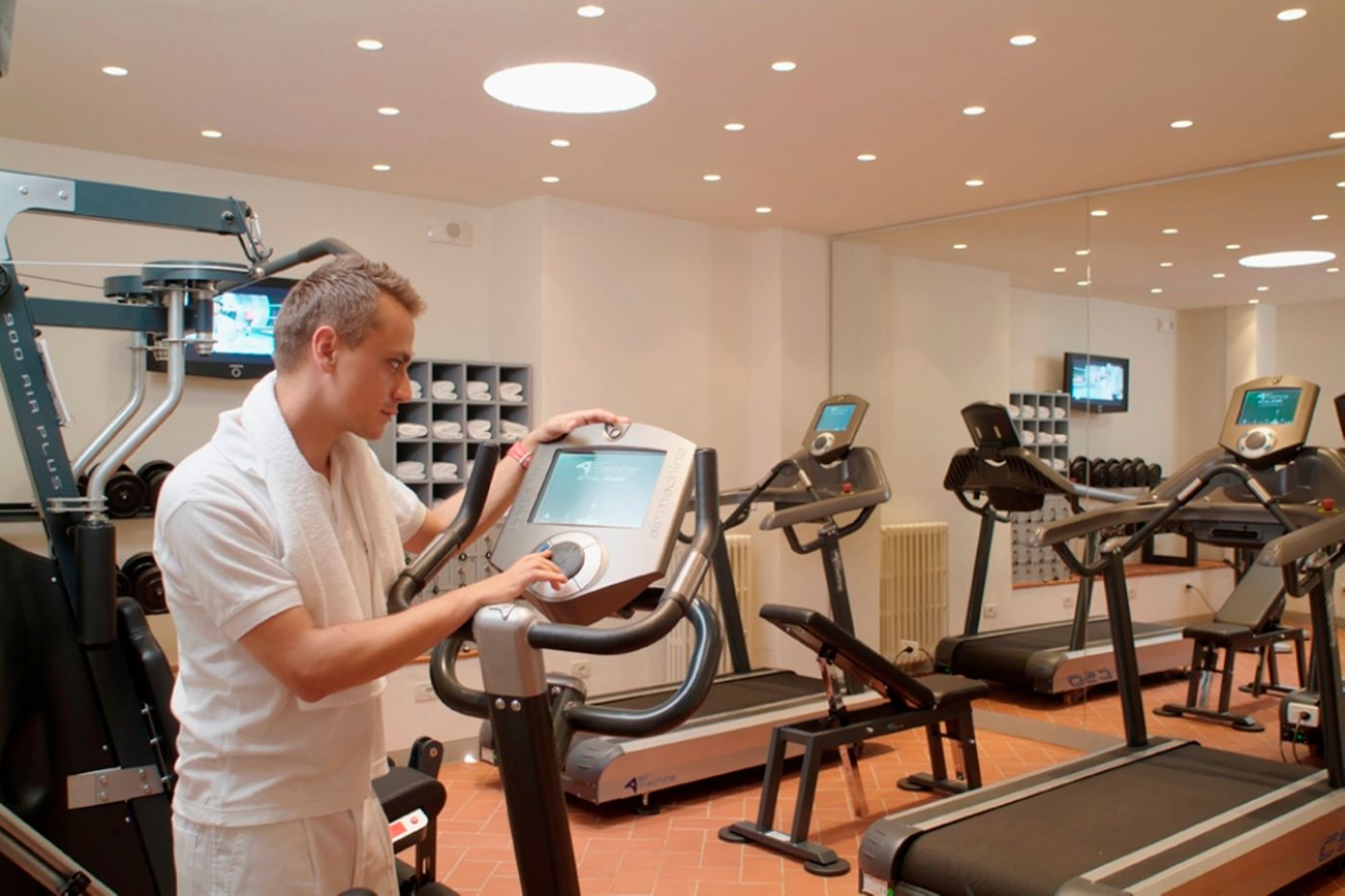 Hotel-Le-Fontanelle-Sports-and-Entertainment-59