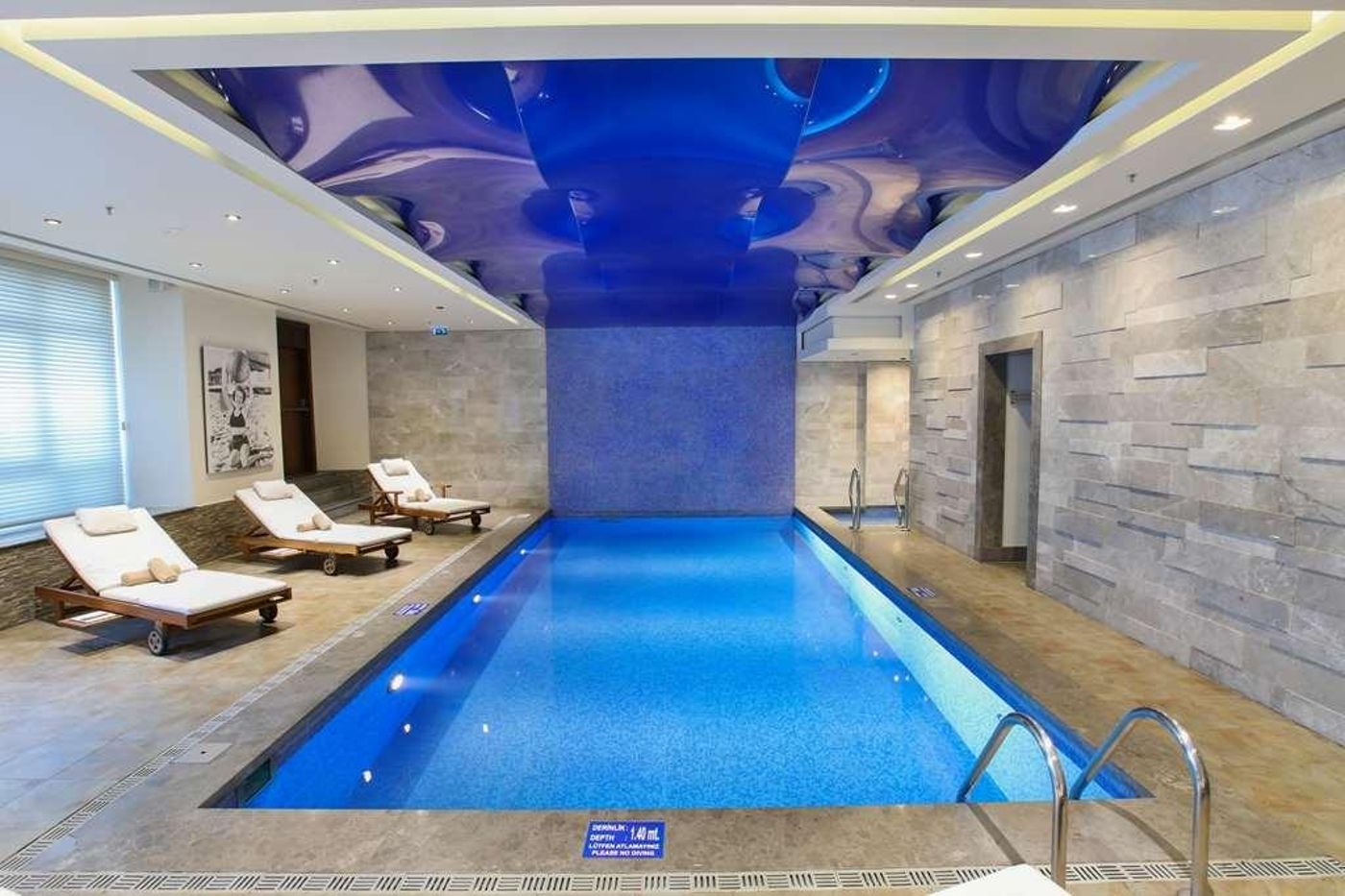 Pera-Palace-Hotel-Pool-77