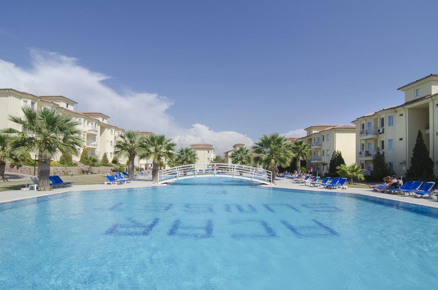 Sealight-Family-Club-Pool-4