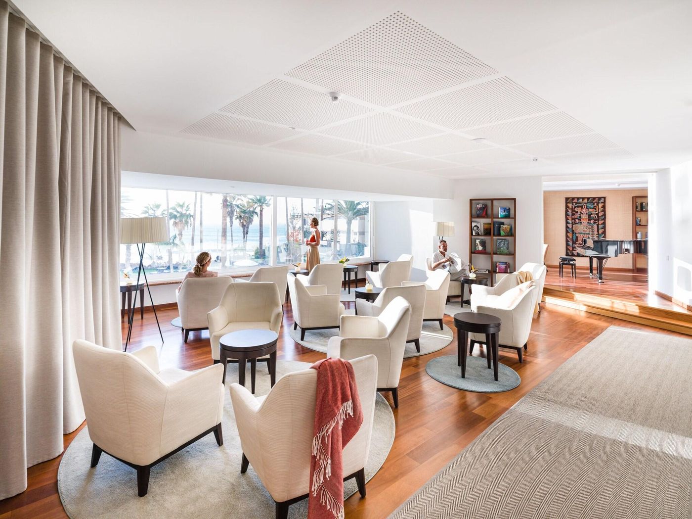 Oceano-Vitality-Hotel---Medical-Spa-Lobby-42