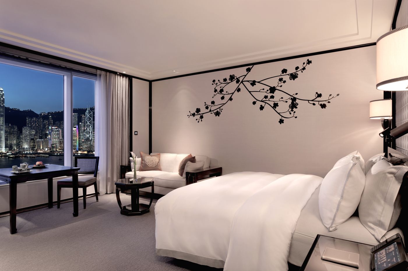 The-Peninsula-Hong-Kong-Room-28