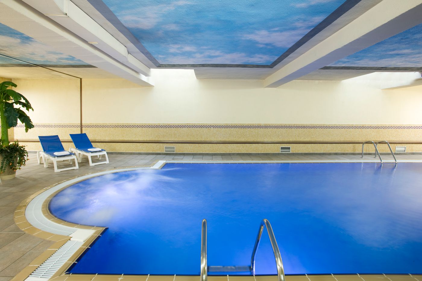 H10-Mediterranean-Village-Sports-and-Entertainment-53