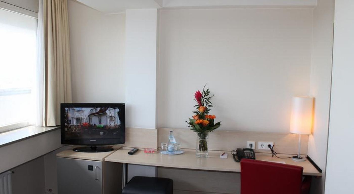 enjoy-Hotel-am-Studio-Room-8