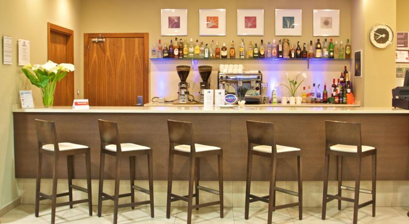 Holiday Inn Express Campo de Gibraltar - Barrios