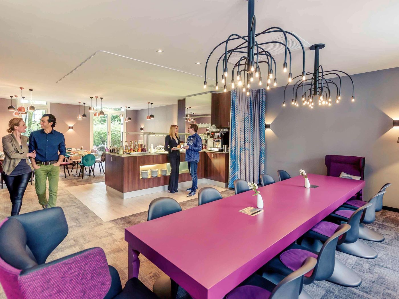 Mercure-Hotel-Muenchen-am-Olympiapark-Restaurant-14