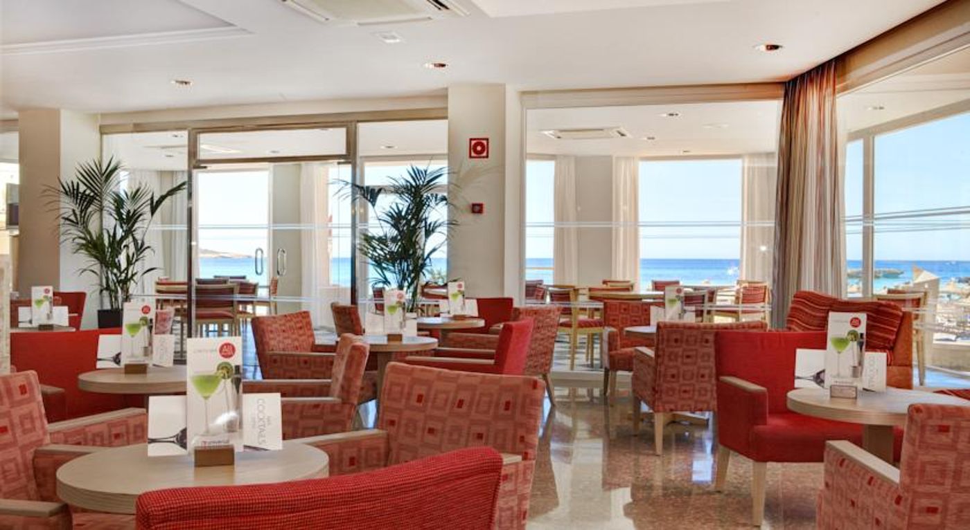 Universal Perla De S'Illot