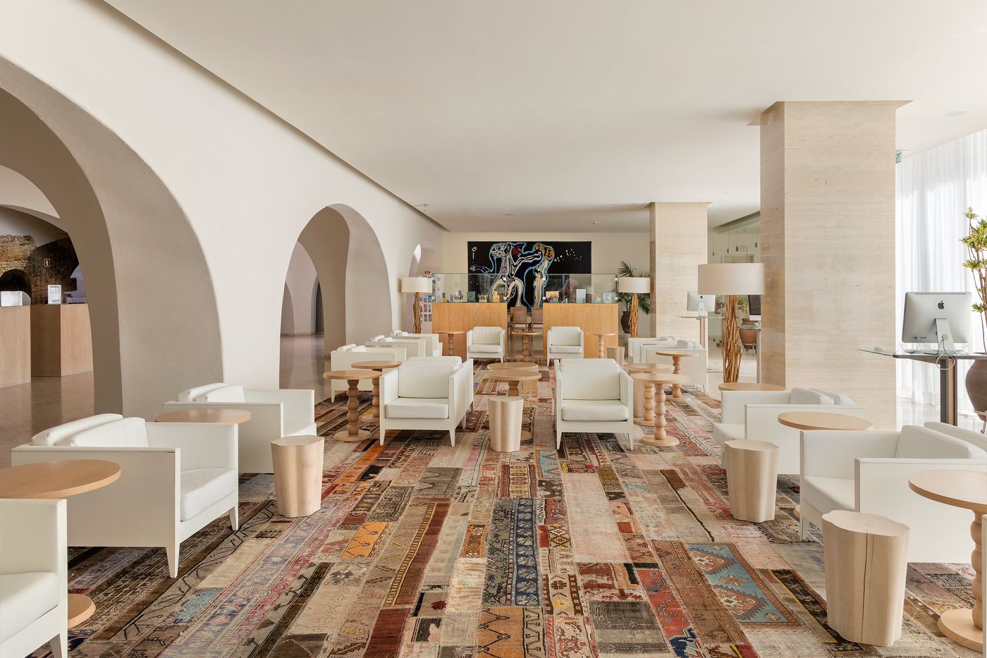 Crowne-Plaza-Vilamoura-Lobby-58