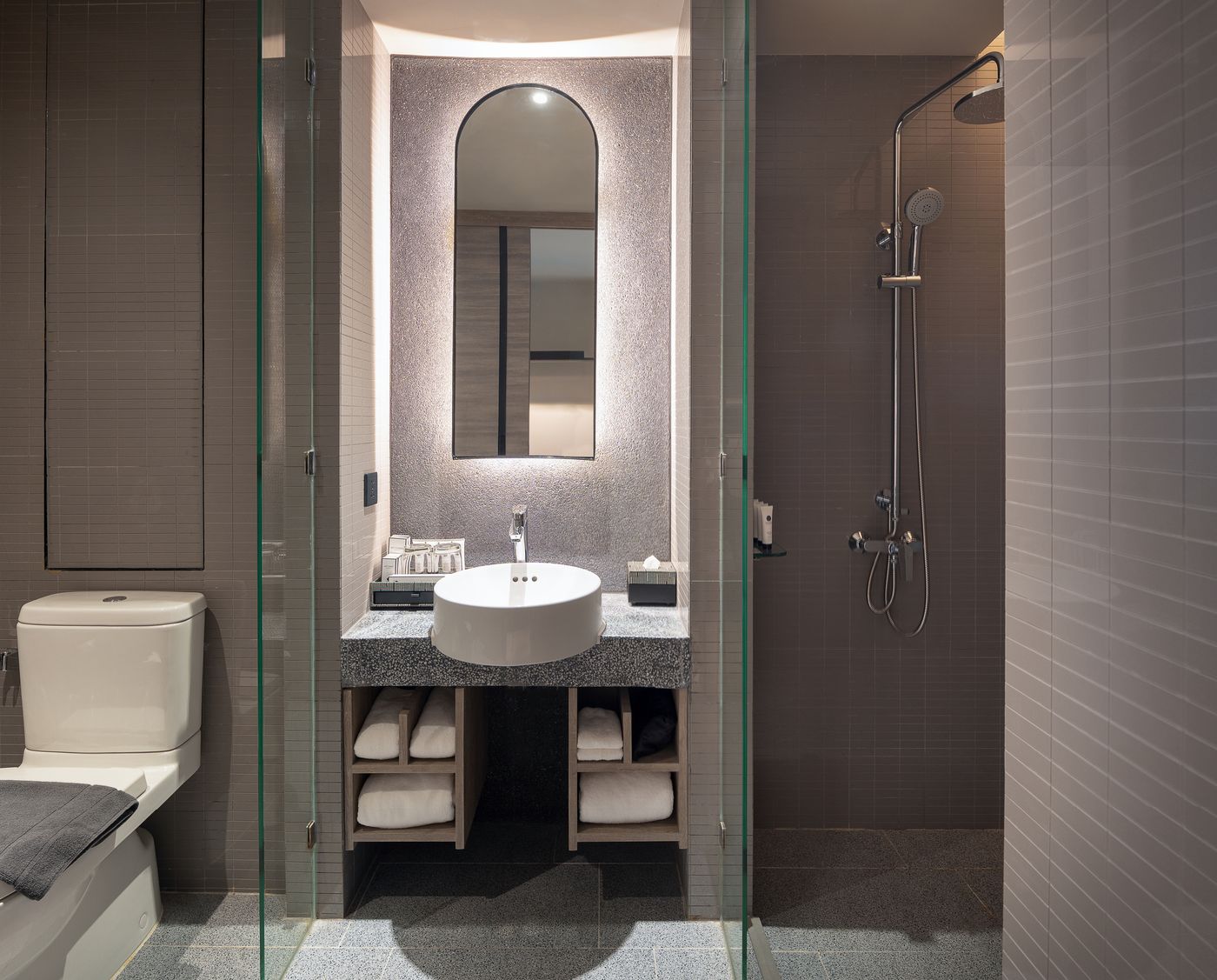 Cross Pattaya Pratamnak-Thailand-Pattaya-Room-9