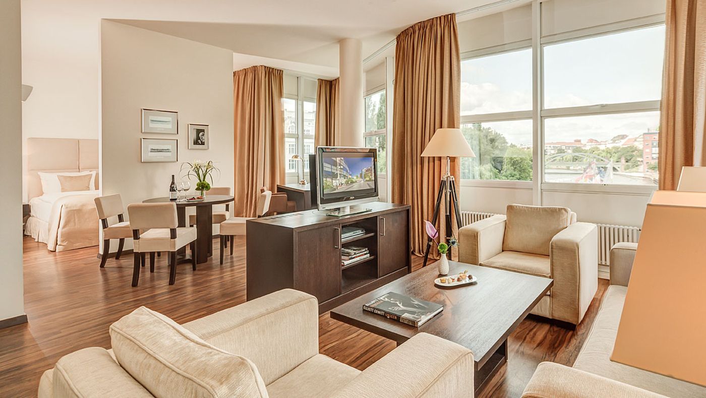 Abion-Villa-Suites-Room-6