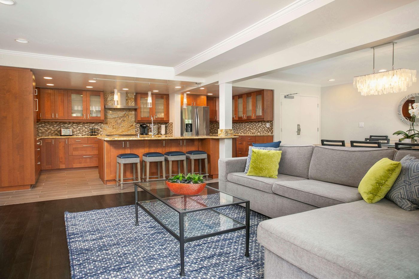 Hyatt-Regency-Newport-Beach-Room-4