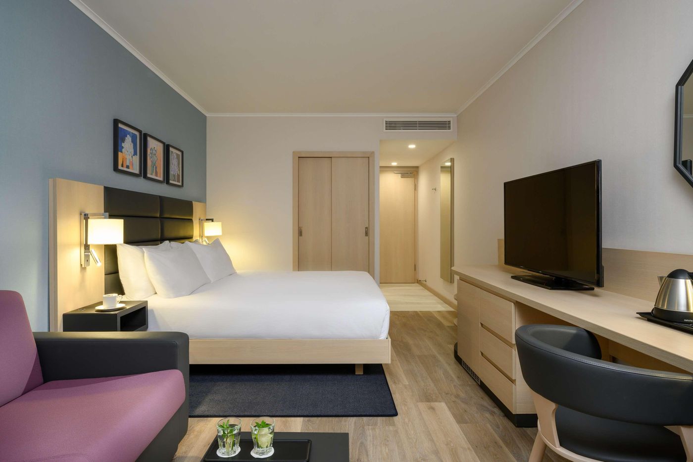 Hilton-Garden-Inn-Budapest-City-Centre-Room-24