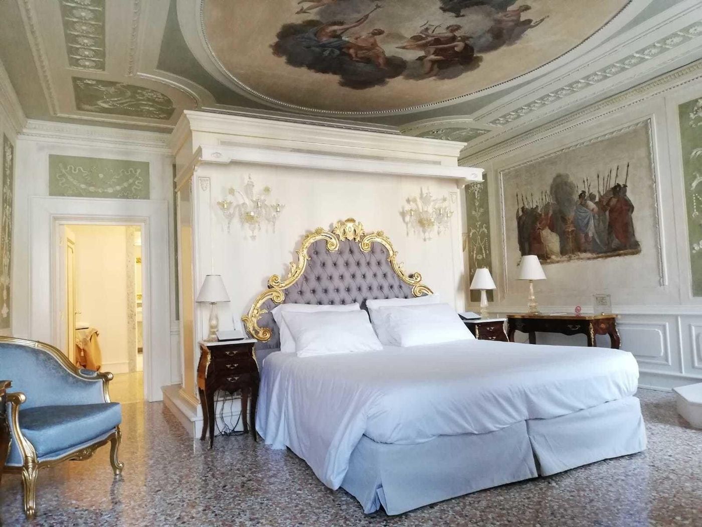 Ca-Bonfadini-Historic-Experience-Room-49