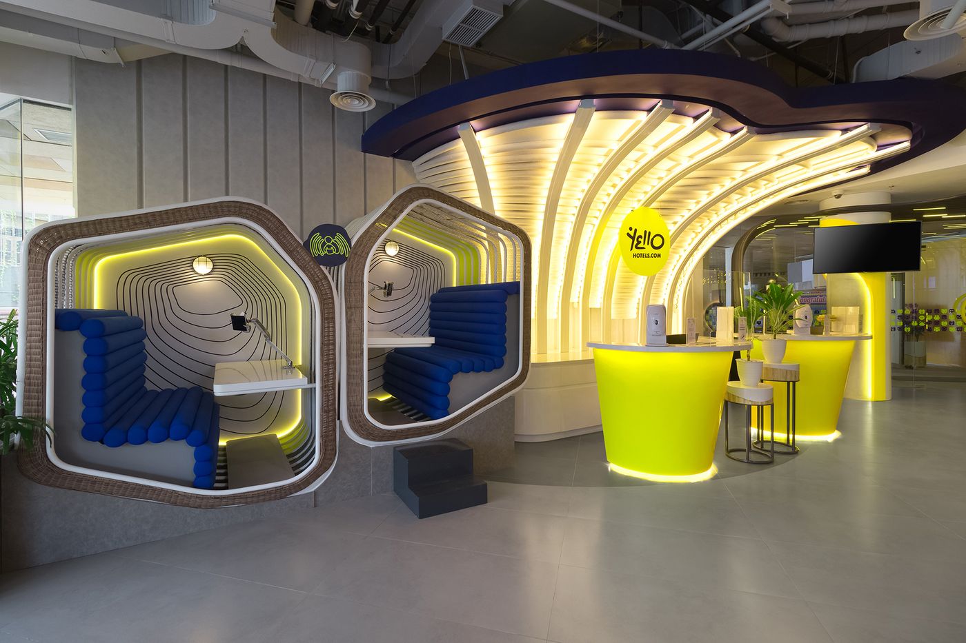 Yello Kuta Beachwalk Bali-Indonesia-Kuta - Bali-Lobby-5