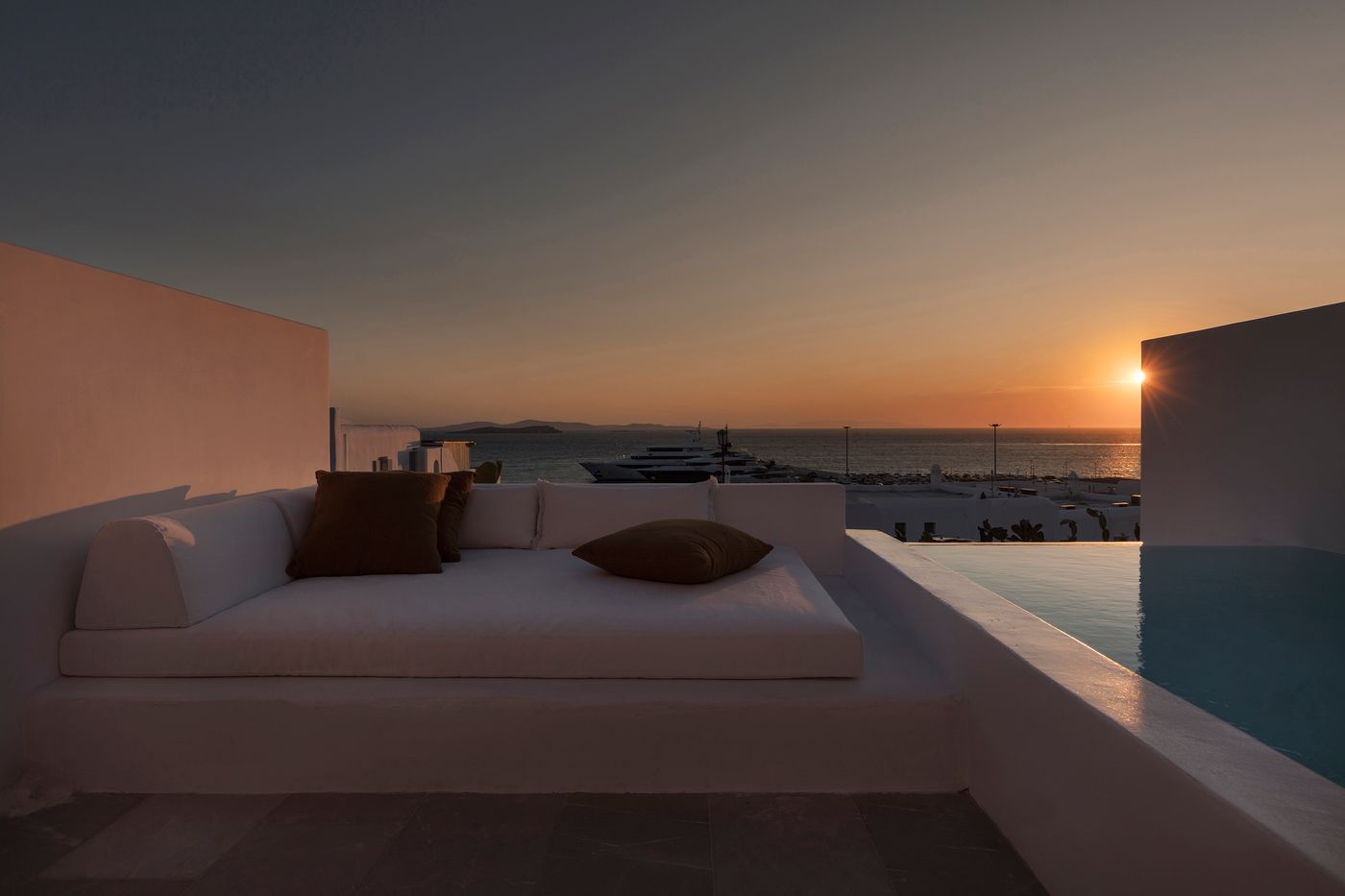 Porto-Mykonos-Hotel-General-view-8