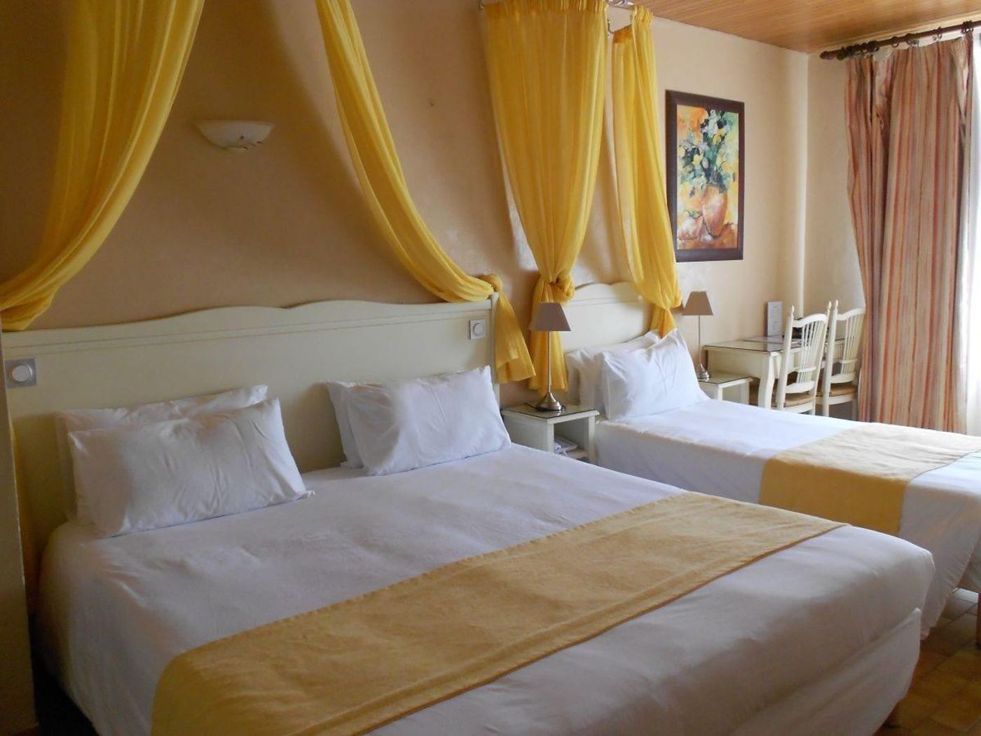 Hôtel Médieval-France-AVIGNON-Room-8