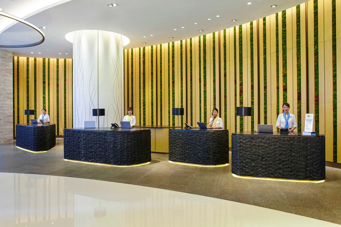 Novotel-Hong-Kong-Century-Lobby-6