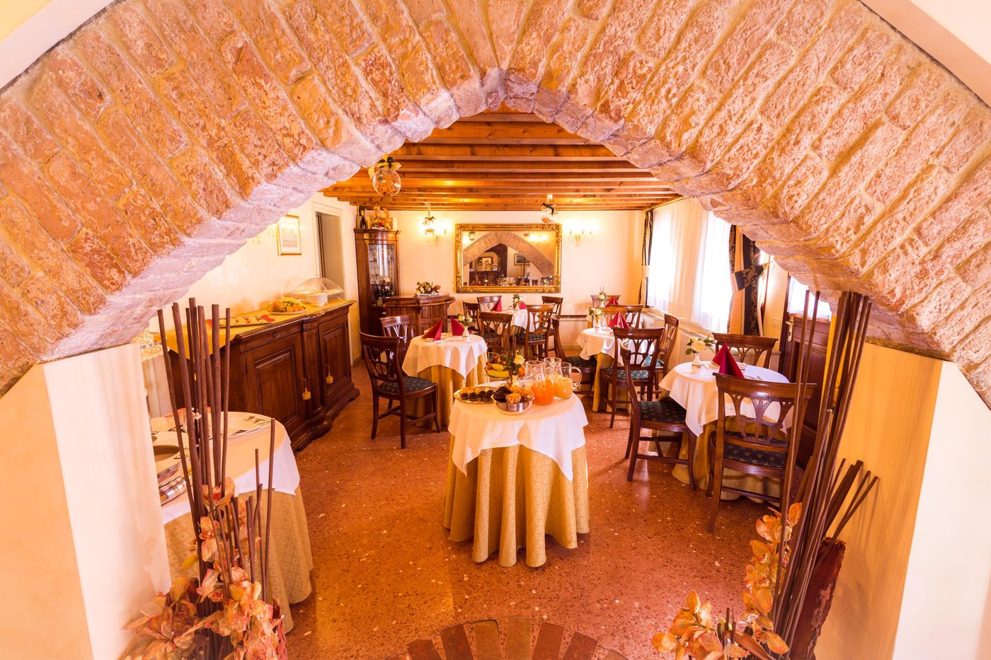 Hotel-Tiziano-Restaurant-12