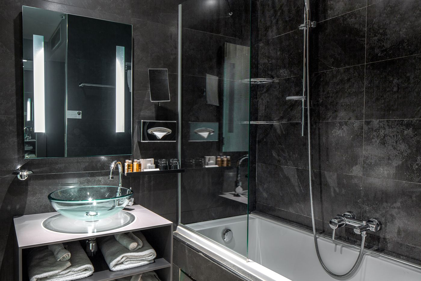 Lyric-Hotel-Paris-Room-18