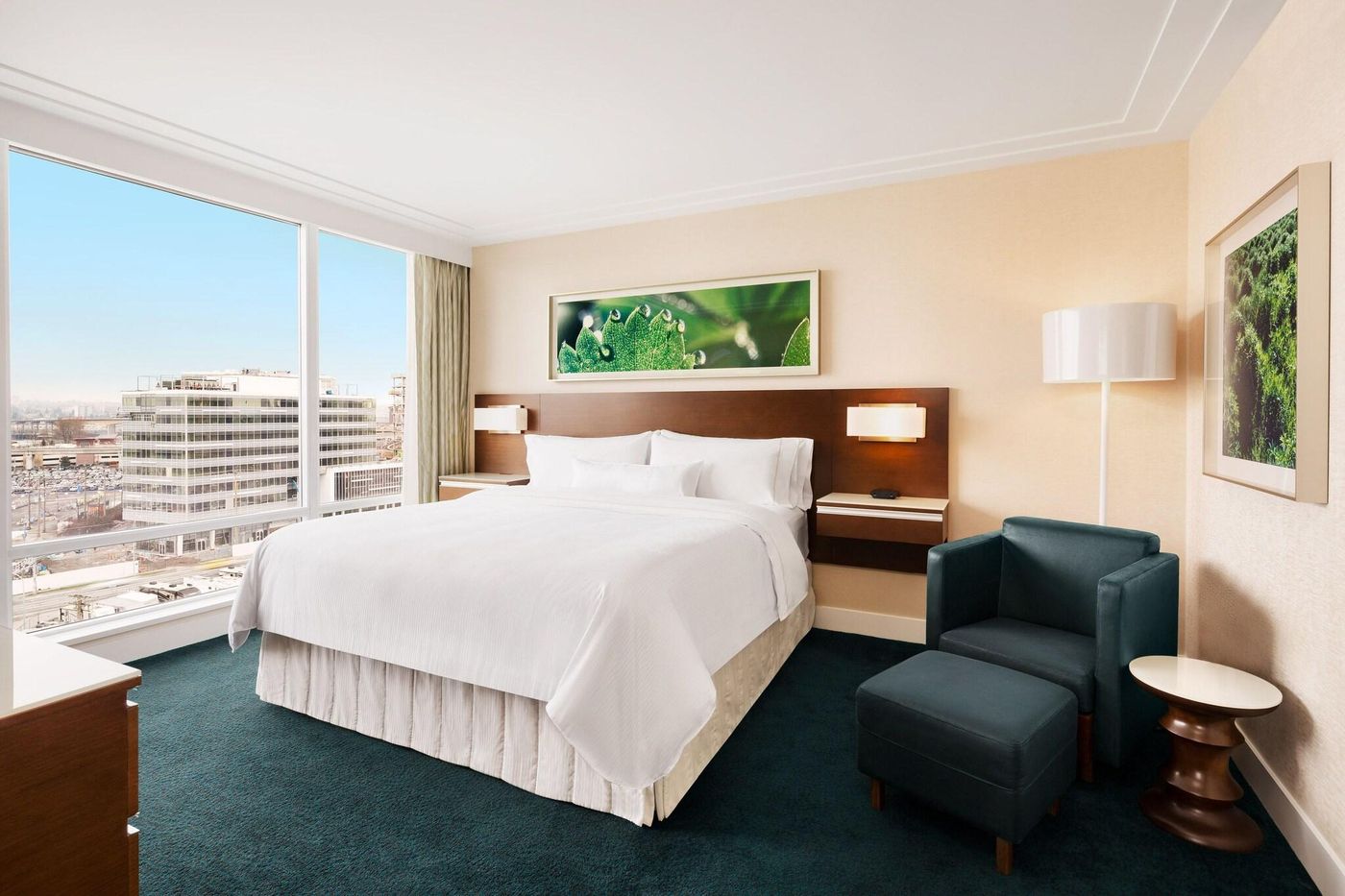 The-Westin-Wall-Centre--Vancouver-Airport-Room-10