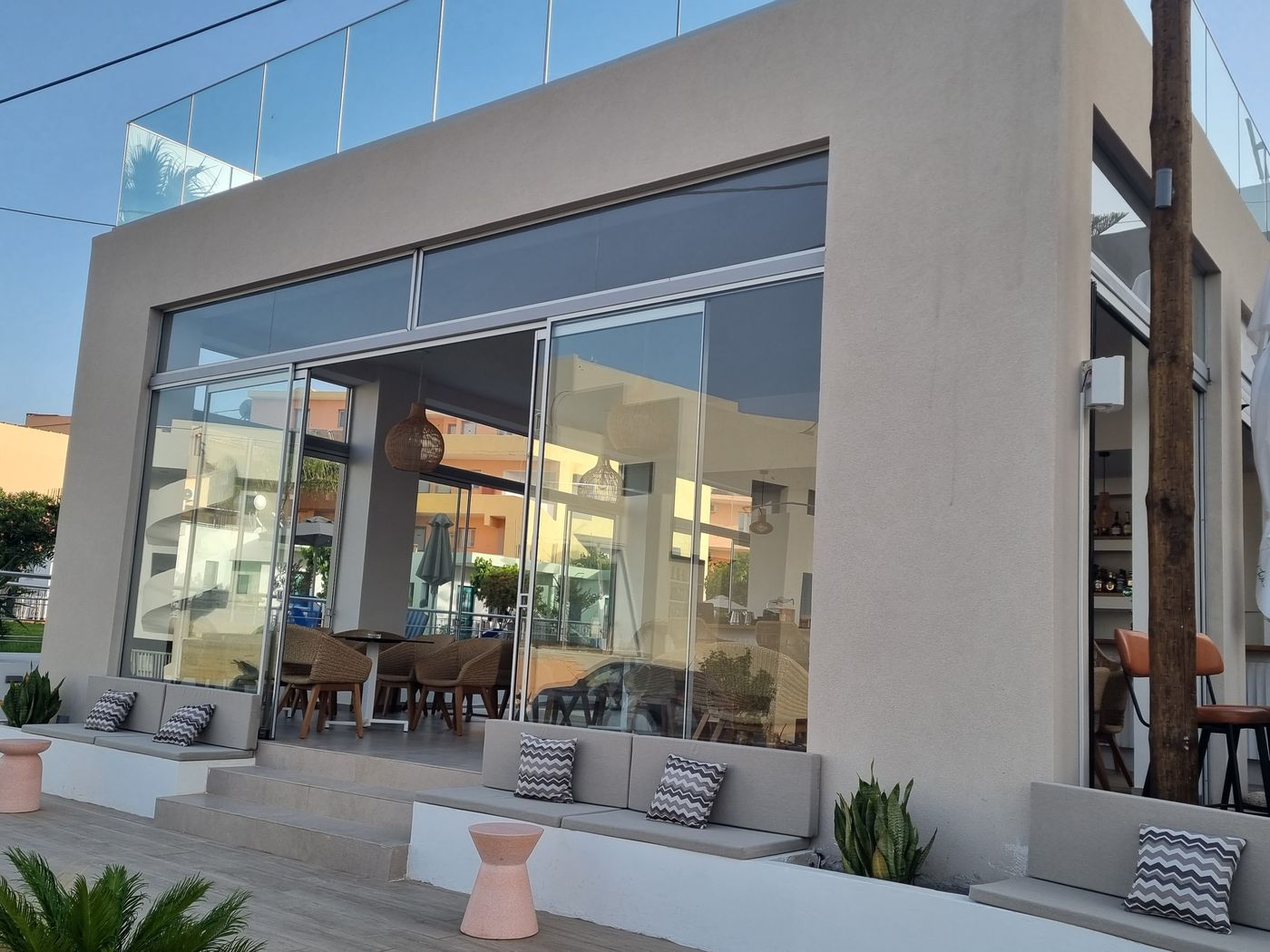 Leonidas-General-view-8