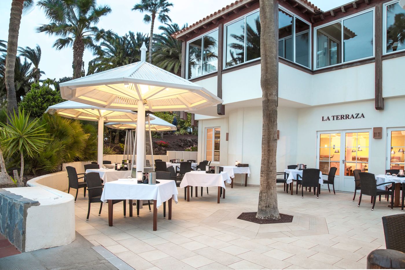 Robinson-Club-Esquinzo-Playa-Restaurant-16