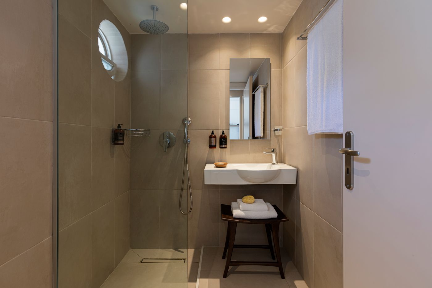 Anastasia Hotel and Apartments