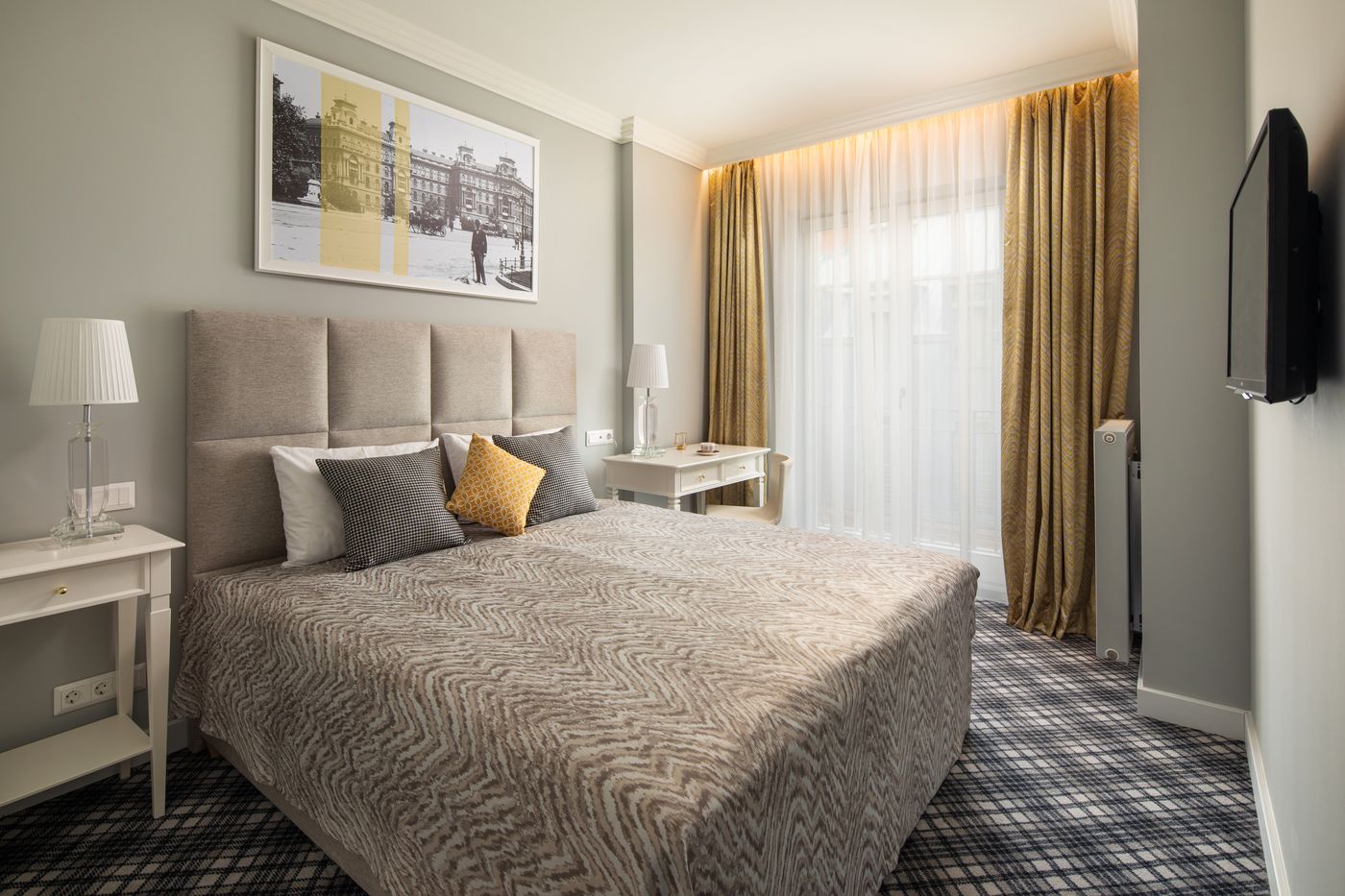 Mamaison-Residence-Izabella-Budapest-Room-17