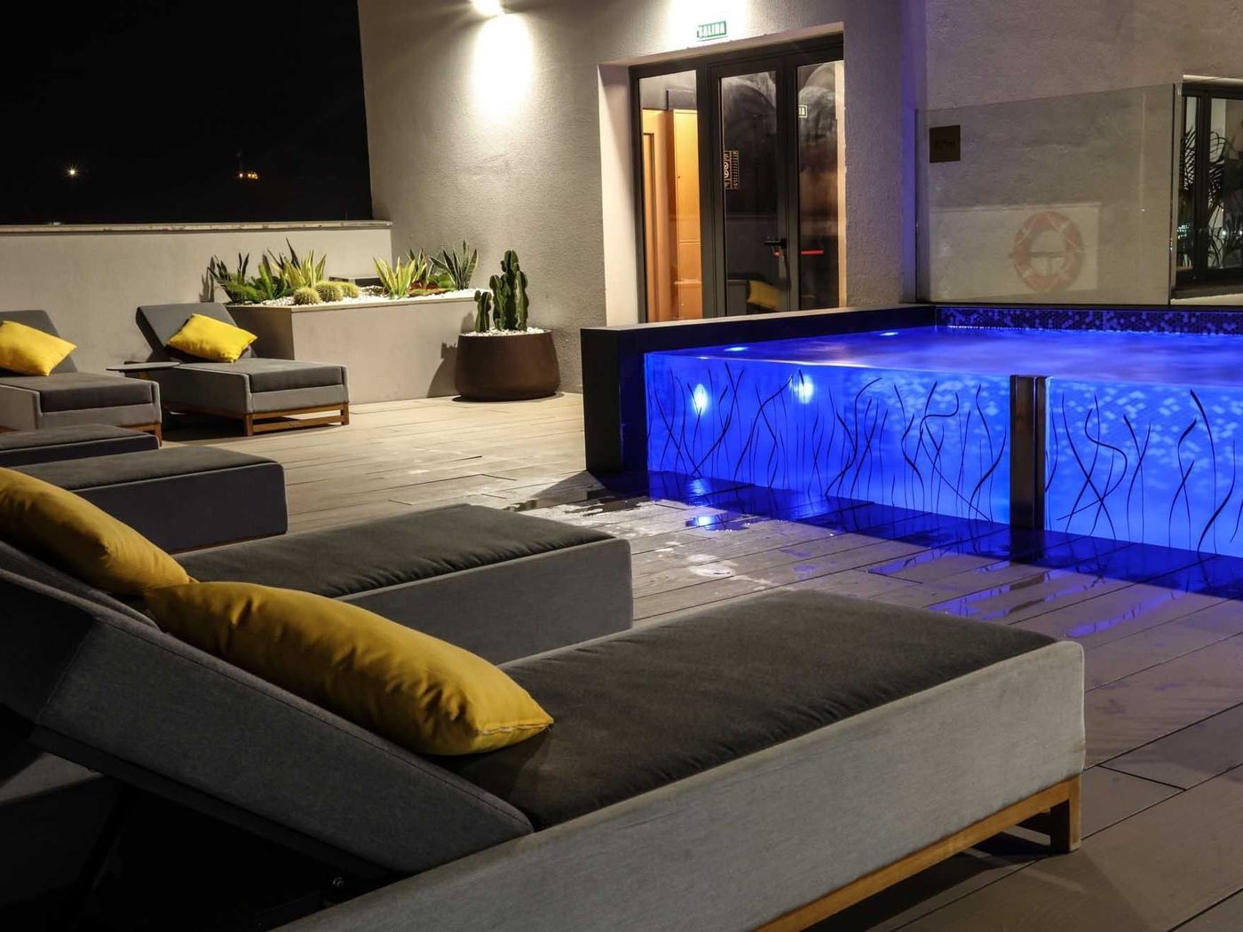 Design Plus Bex Hotel_6