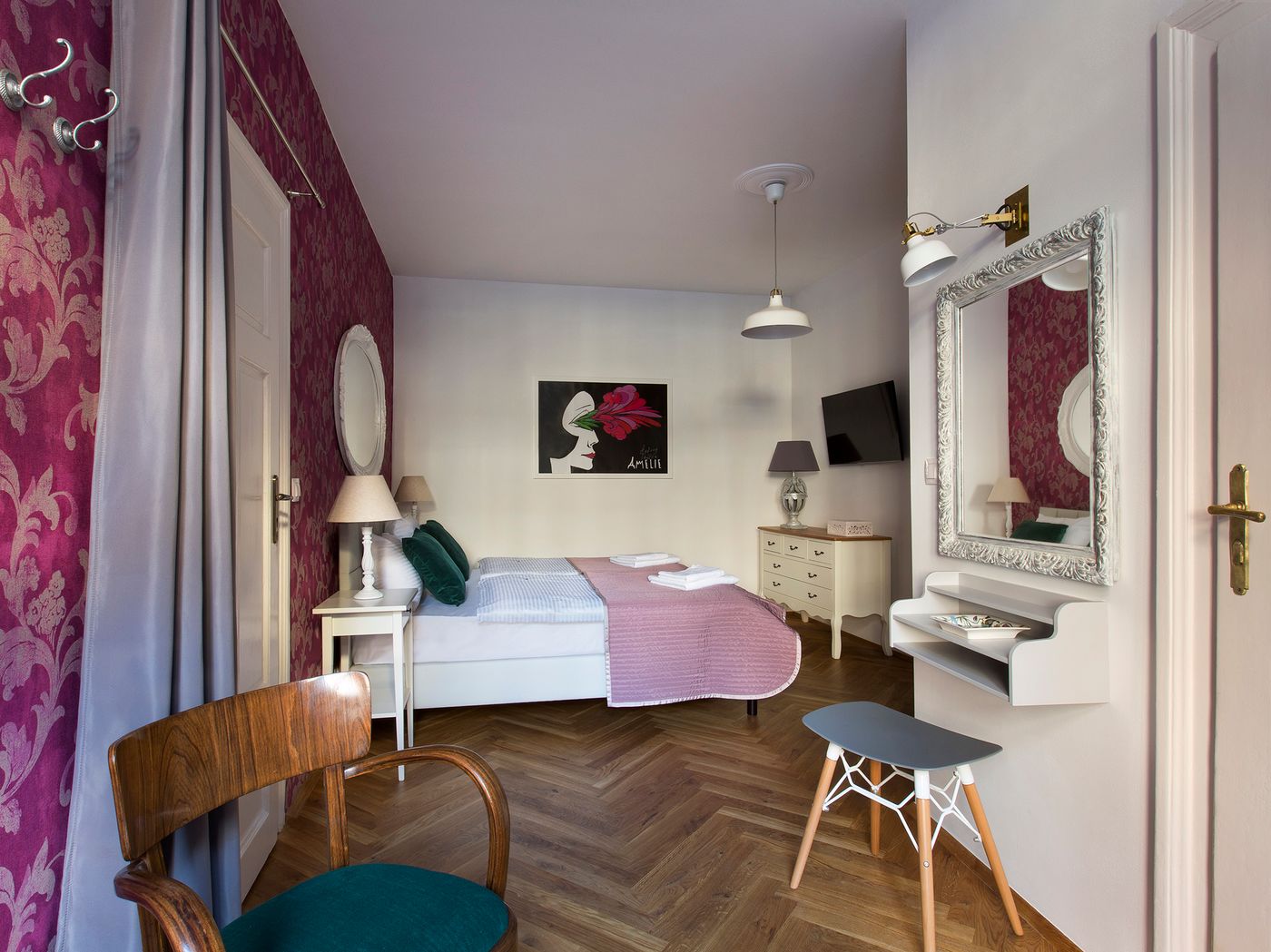 Antique Apartments Old Town-Poland-KRAKOW-Room-10