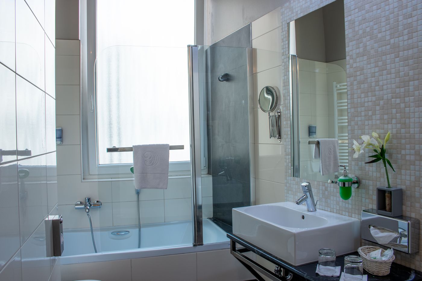 Carat-Boutique-Hotel-Room-24