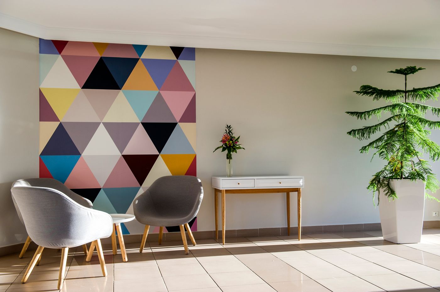 Les-Jardins-de-Sainte-Maxime-Lobby-33