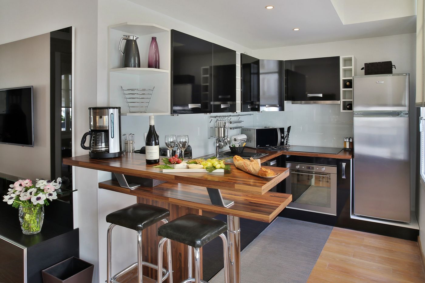 Montmartre-Residence-Paris-Room-6