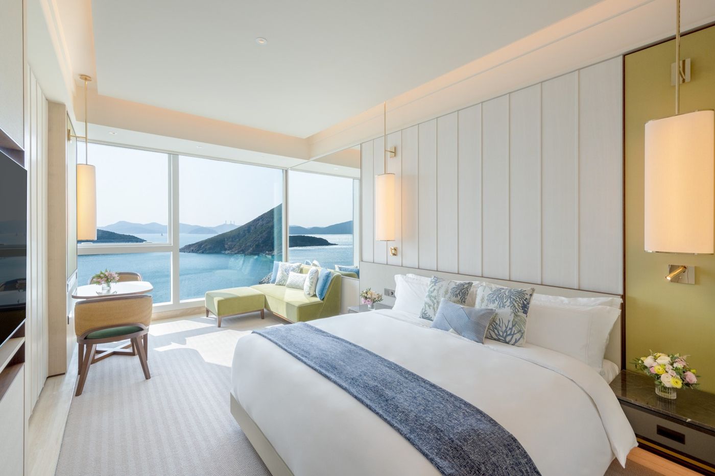 The-Fullerton-Ocean-Park-Hotel-Hong-Kong-Room-15