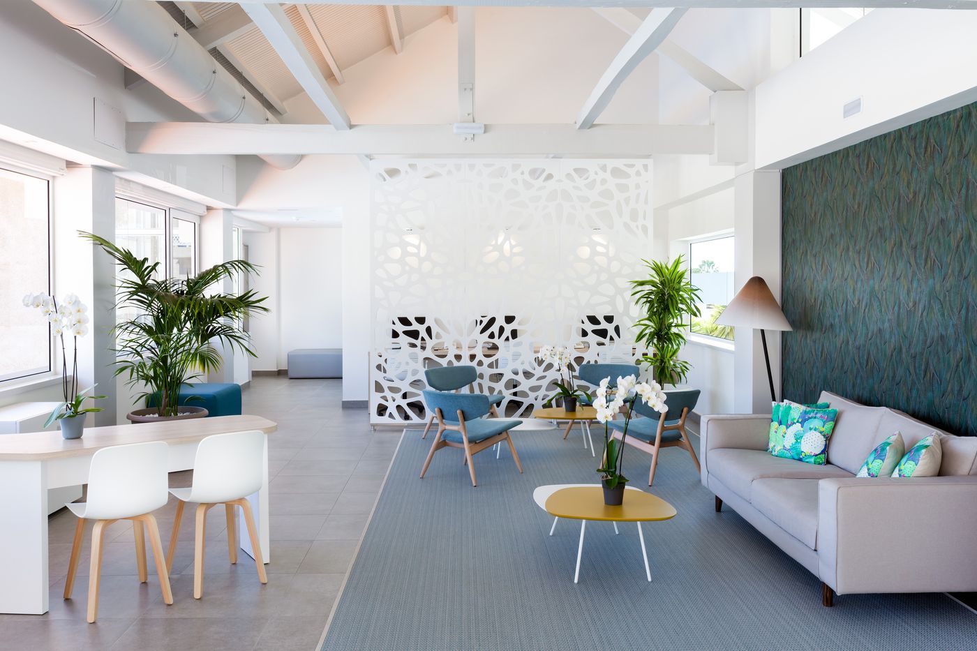 Tropical-Park-Hotel-Lobby-44