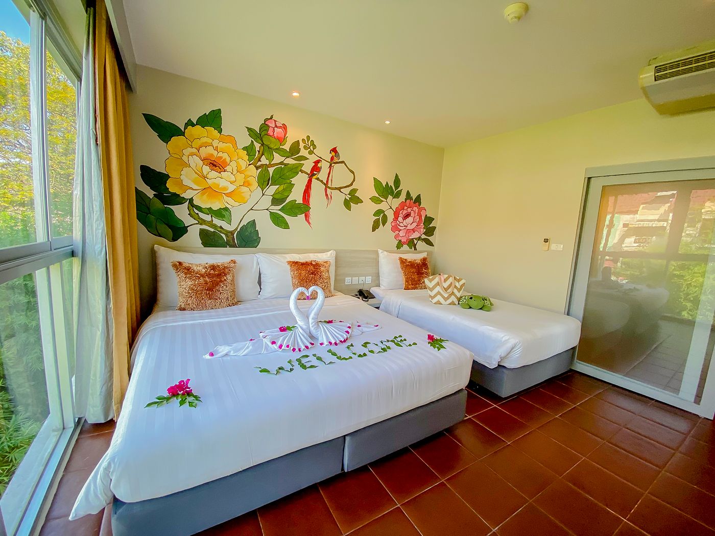 Sino-House-Phuket-Hotel-Room-30