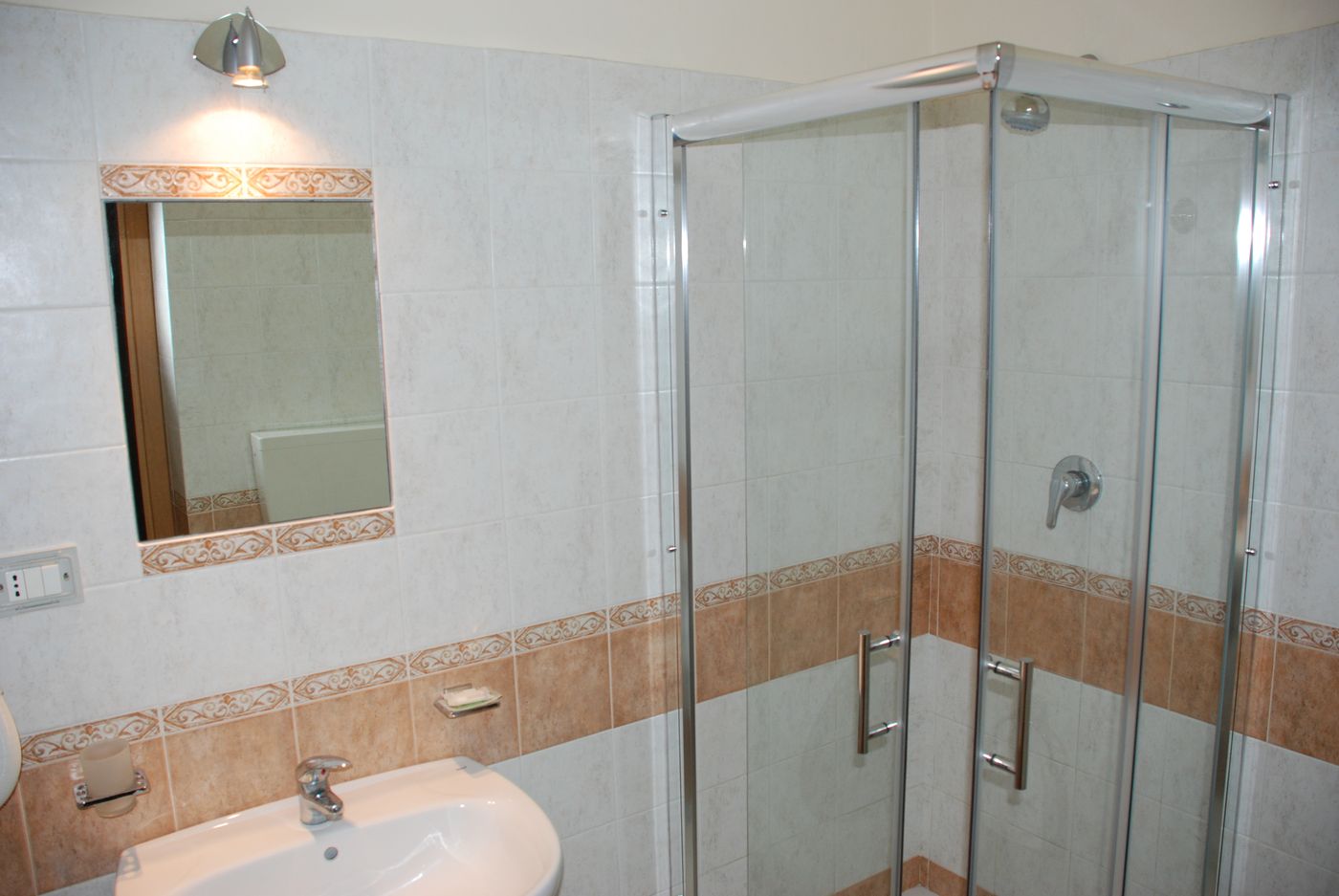 Hotel-Del-Centro-Room-12