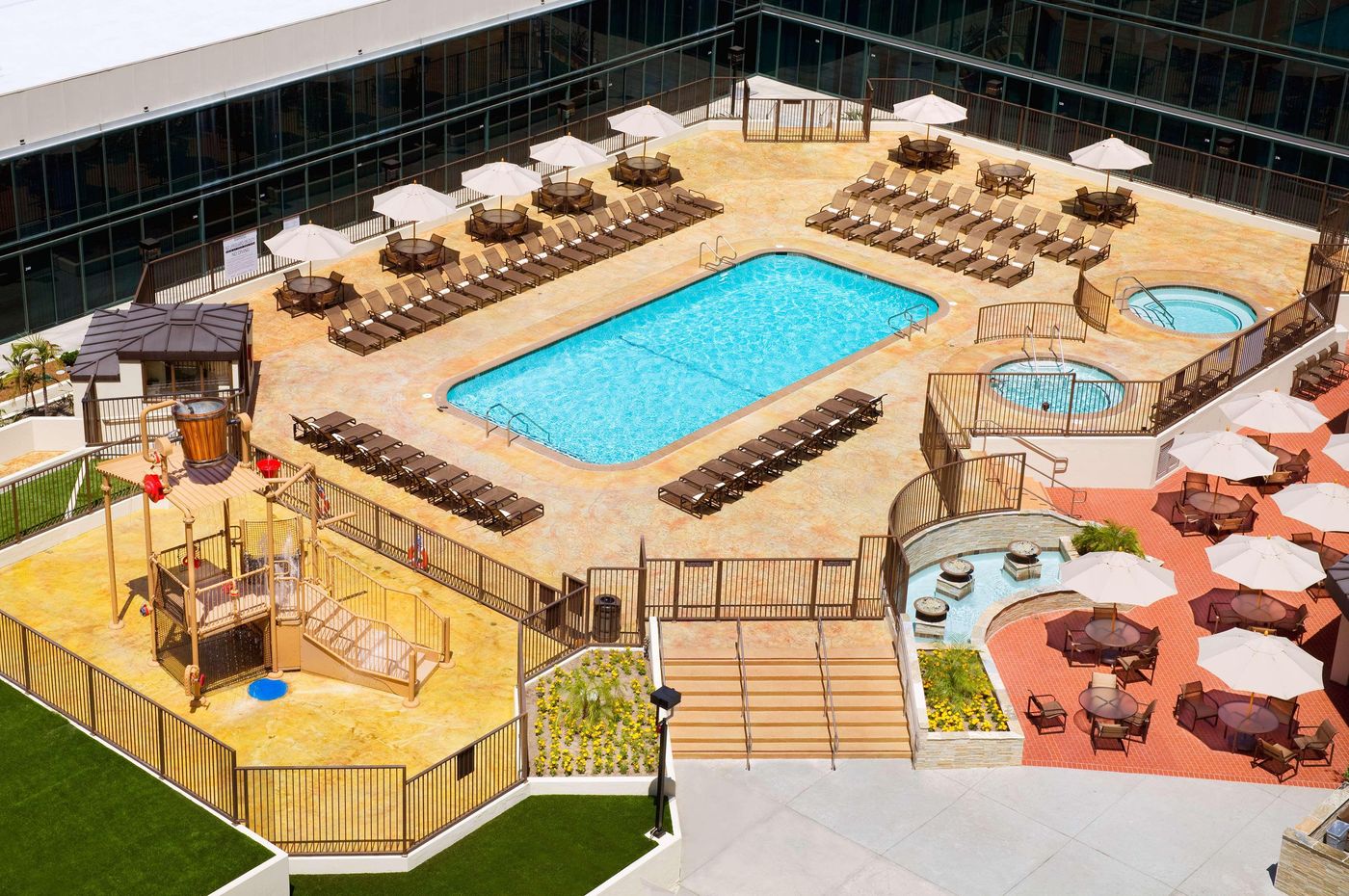 Hilton-Anaheim-Room-89