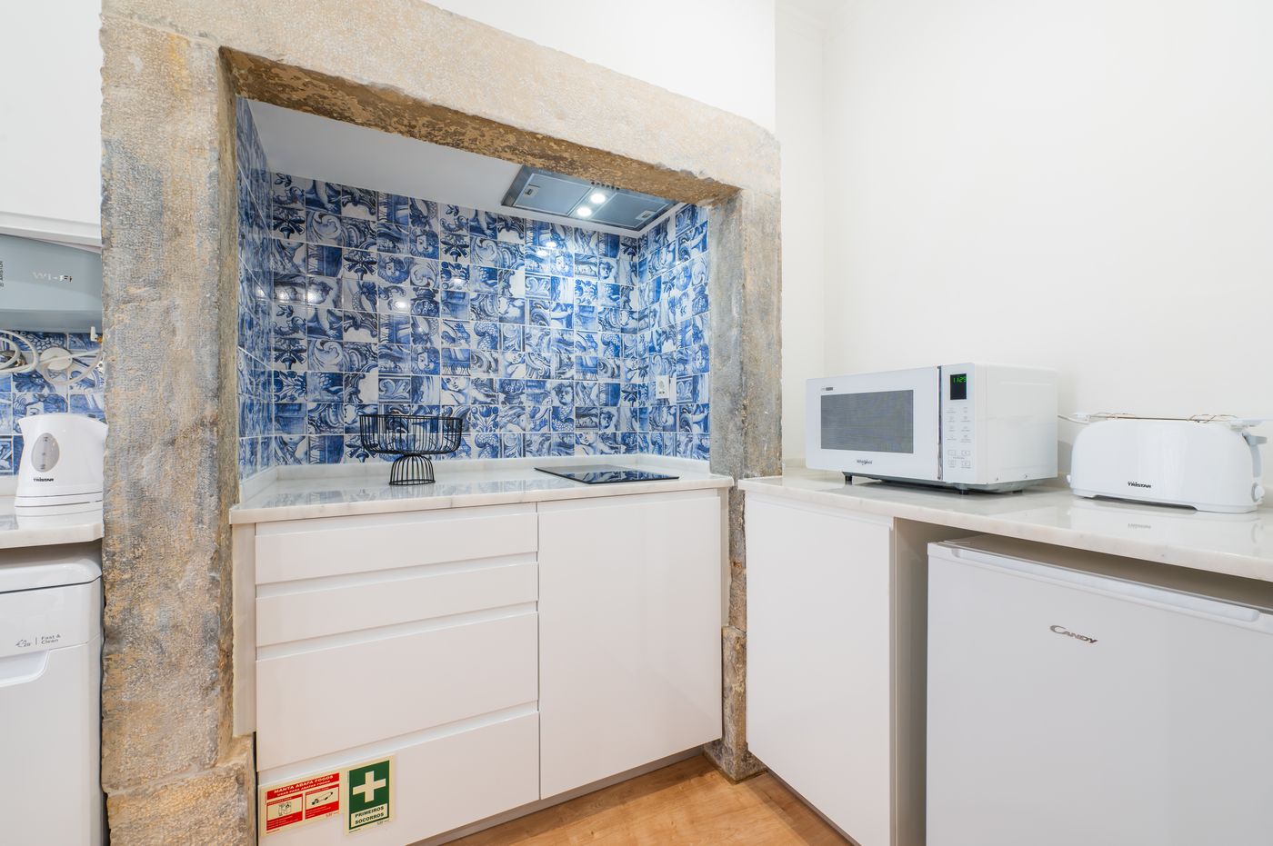 Via-Augusta-129-Room-41