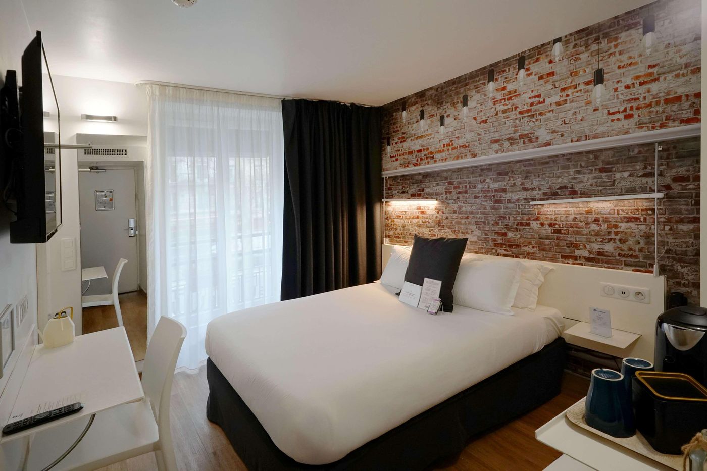 Best-Western-Hotel-Le-Montparnasse-Room-7
