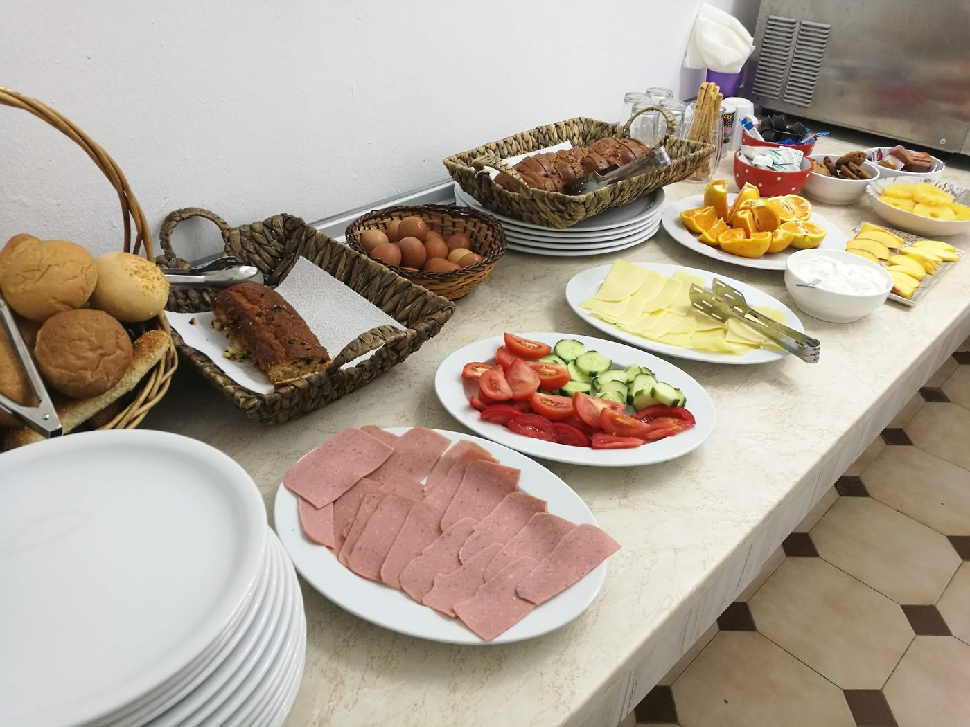 Golden-Days-Aparthotel-Restaurant-17