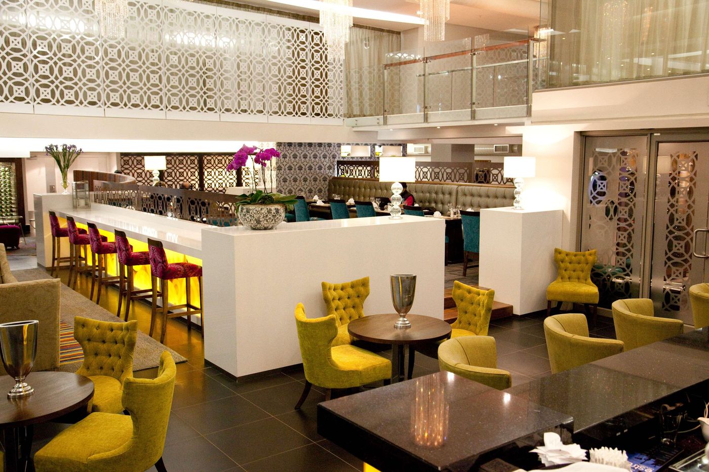 Doubletree-by-Hilton-Cape-Town-Restaurant-17