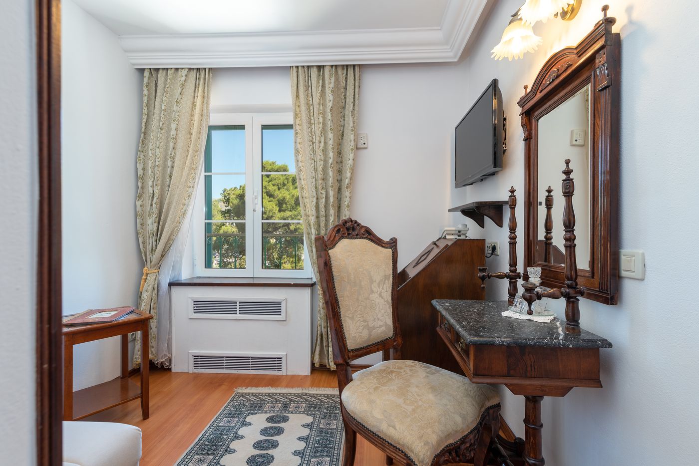 Pasike-Hotel-Room-23